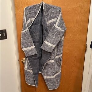 Elegant Gray Striped Women's Cape